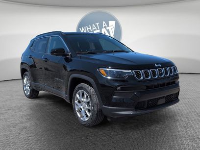 Used 2024 Jeep Compass Latitude w/ Sun and Sound Group