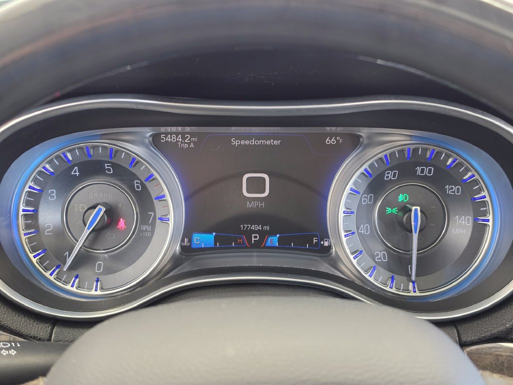 Used 2015 Chrysler 300 C w/ Light Group AWD/4WD image 18
