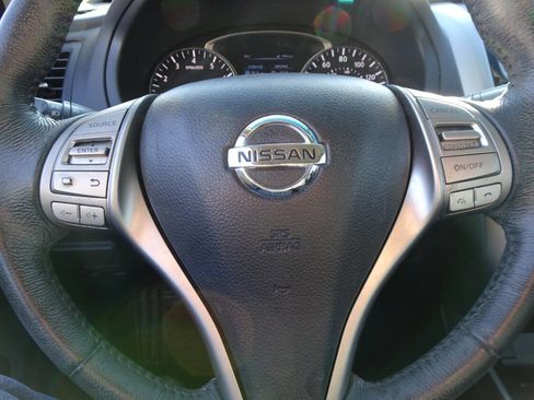 Used 2015 Nissan Altima 2.5 SV image 20