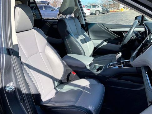 Used 2022 Subaru Outback Limited XT image 7