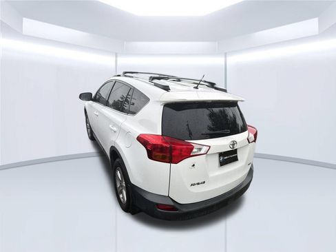 Used 2013 Toyota RAV4 XLE FWD image 4