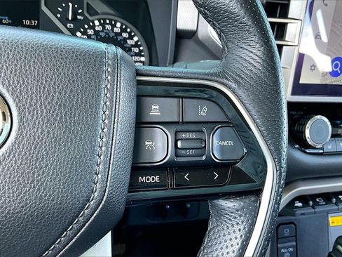 Used 2022 Toyota Tundra Limited image 11