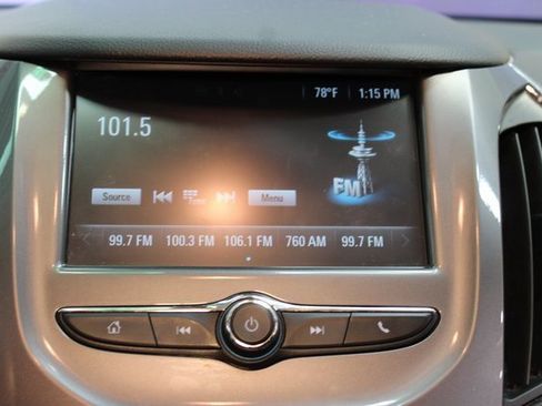 Used 2016 Chevrolet Cruze LT image 19