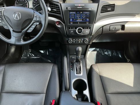 Used 2017 Acura ILX w/ Premium Package image 9