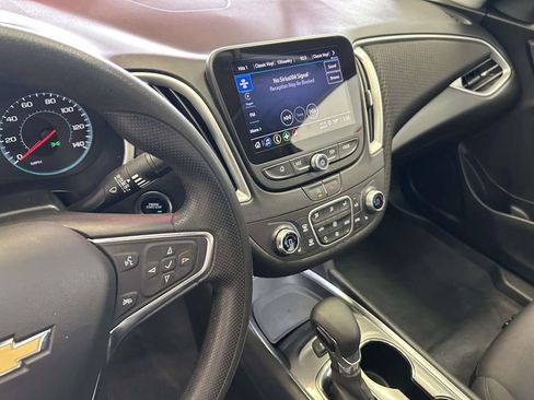 Used 2024 Chevrolet Malibu LT FWD image 22