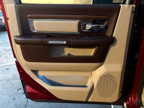 Used 2013 RAM 2500 Laramie w/ Convenience Group image 13