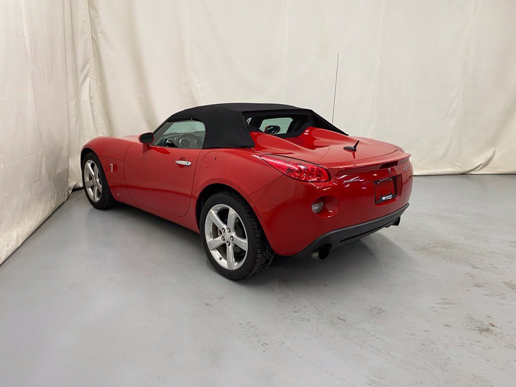 Used 2008 Pontiac Solstice GXP w/ Premium Package RWD image 5