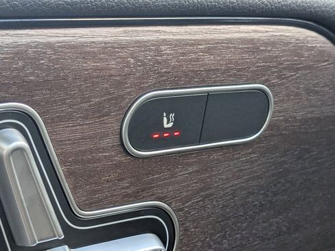 Used 2020 Mercedes-Benz GLB 250 4MATIC image 27