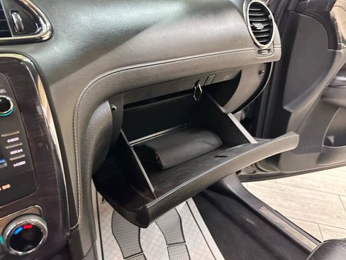 Used 2015 Buick Enclave Leather AWD/4WD image 30