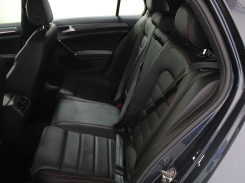 Used 2021 Volkswagen GTI SE image 19