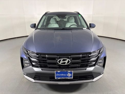 Used 2025 Hyundai Tucson SEL FWD image 3