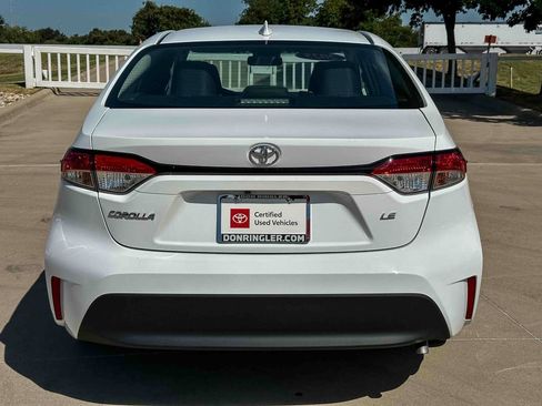 Certified 2025 Toyota Corolla LE FWD image 4
