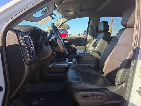 Used 2021 Chevrolet Silverado 1500 LTZ w/ Technology Package image 12