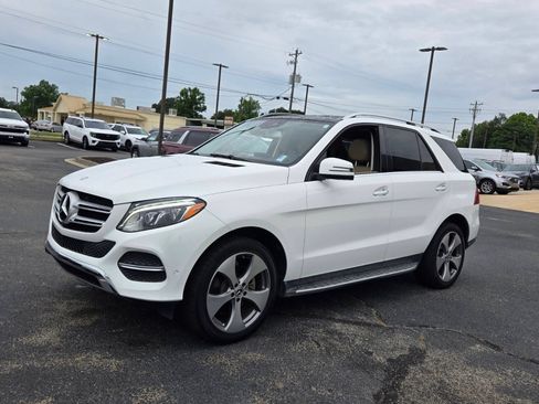 Used 2017 Mercedes-Benz GLE 350 4MATIC image 3