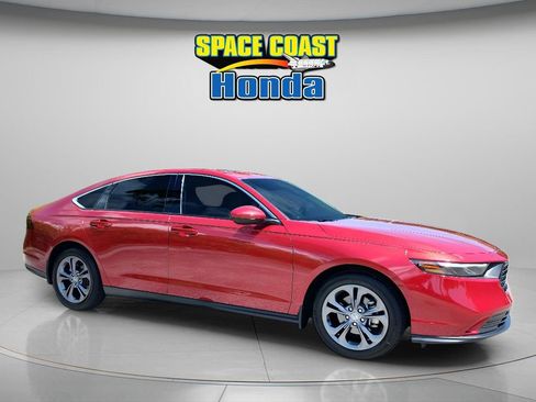 Used 2023 Honda Accord EX image 12