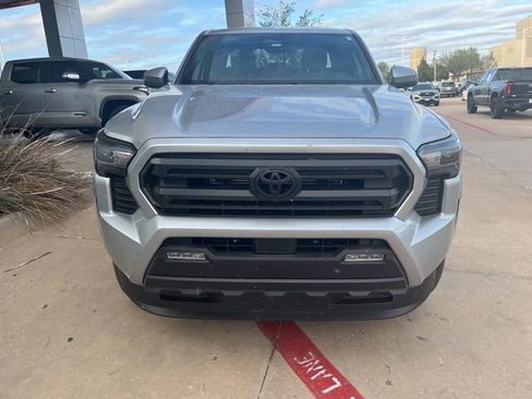 Used 2026 Toyota Tacoma SR5 image 3