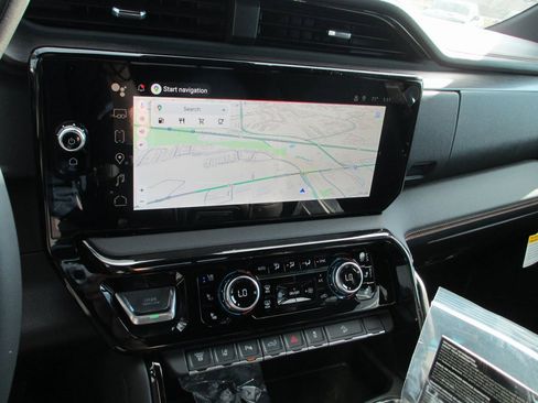 New 2026 GMC Sierra 3500 AT4 w/ AT4 Premium Plus Package image 20