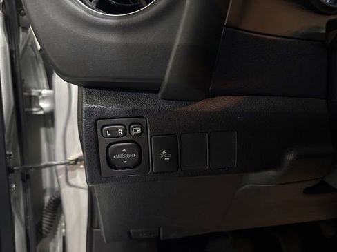 Used 2018 Toyota Corolla iM w/ Carpet Mat Package (TMS) FWD image 16