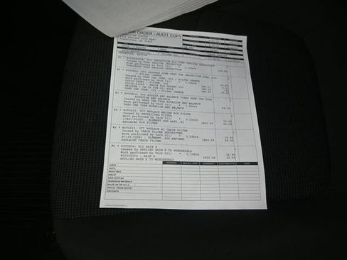 Used 2024 Toyota RAV4 LE FWD image 5