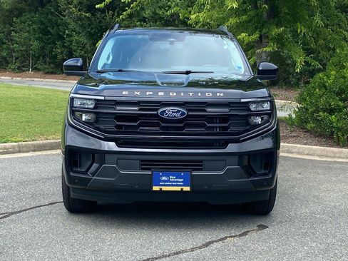 Certified 2026 Ford Expedition Max Active AWD/4WD image 7
