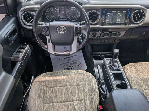 Used 2017 Toyota Tacoma SR5 w/ Tow Package AWD/4WD image 24