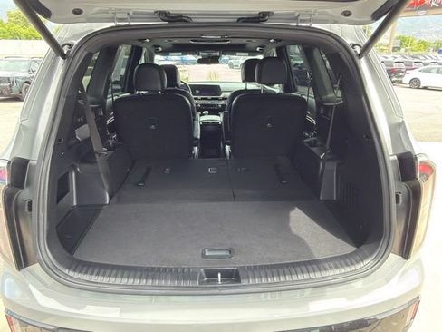 Certified 2025 Kia Telluride EX X-Line AWD/4WD image 30