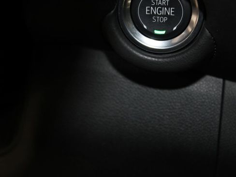 Used 2025 Chevrolet Suburban LT image 43