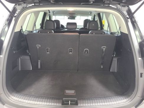 Used 2020 Kia Telluride LX FWD image 35