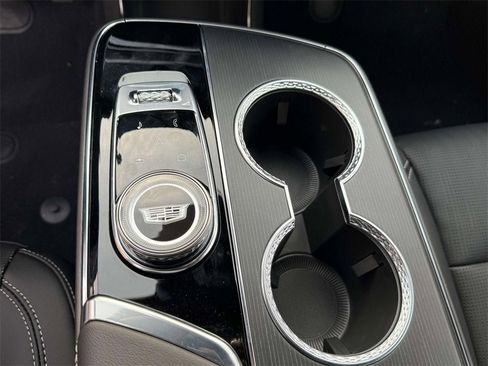 New 2026 Cadillac Lyriq Premium Luxury image 15