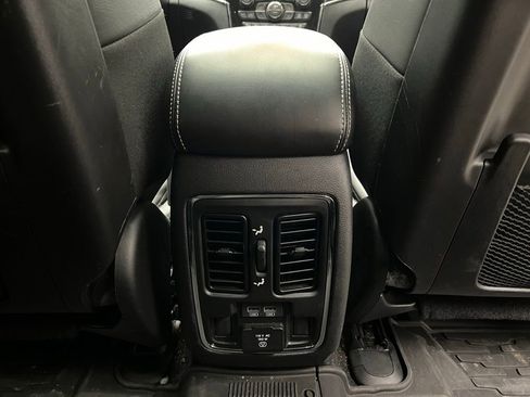 Used 2021 Jeep Grand Cherokee Limited w/ Quick Order Package 28K 80th AWD/4WD image 9