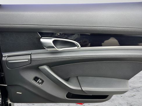 Used 2016 Porsche Panamera Edition image 29