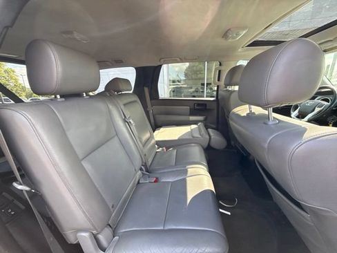 Used 2014 Toyota Sequoia SR5 w/ Premium Package AWD/4WD image 17