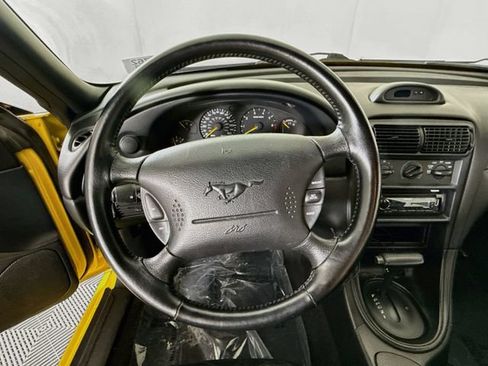 Used 1995 Ford Mustang Coupe RWD image 12