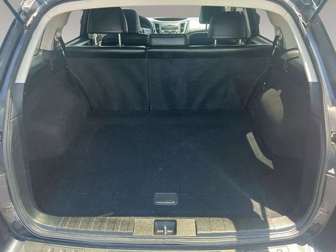 Used 2011 Subaru Outback 3.6R Limited w/ PWR Moonroof Pkg AWD/4WD image 15