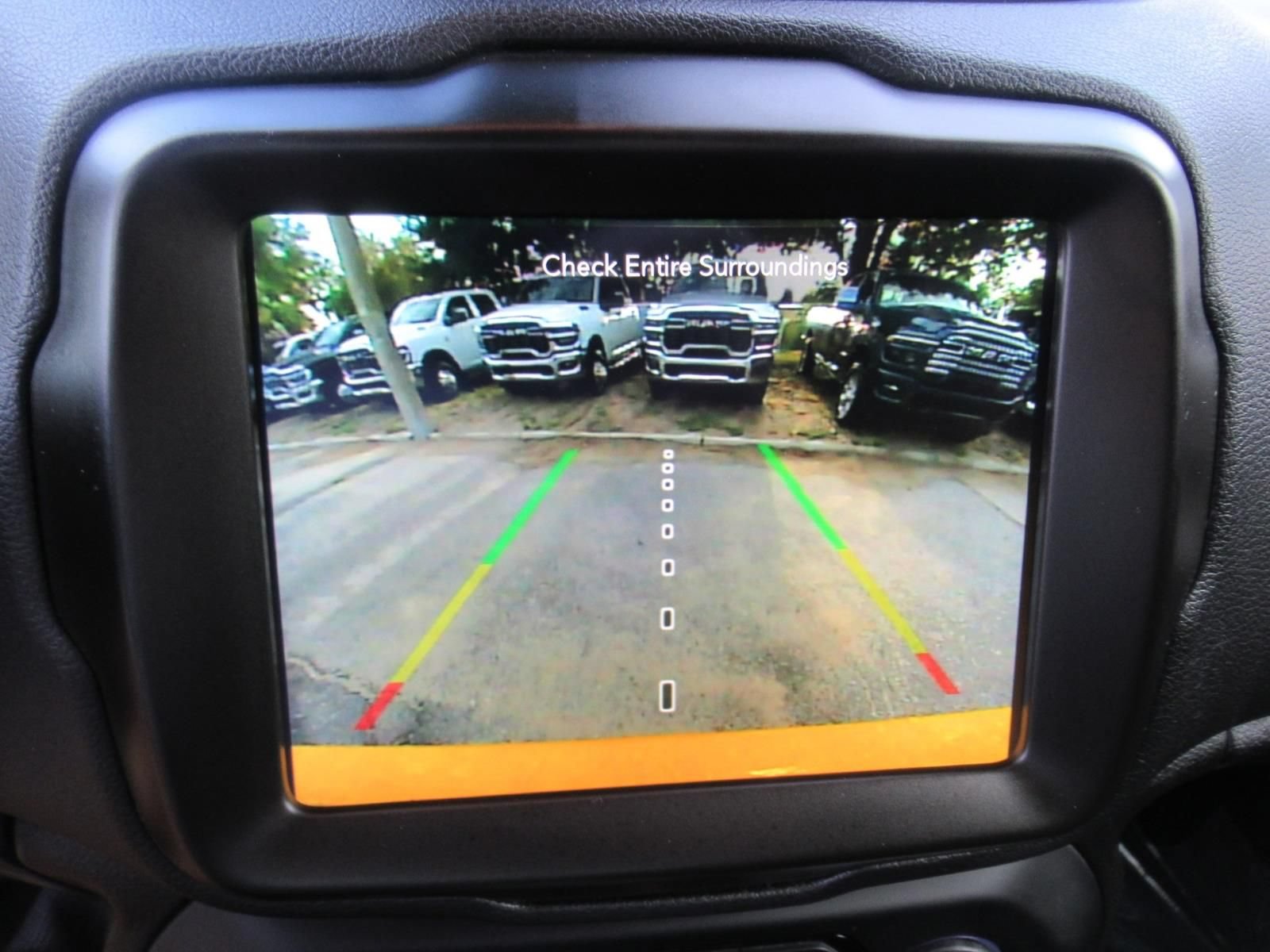Certified 2023 Jeep Renegade Latitude AWD/4WD image 28
