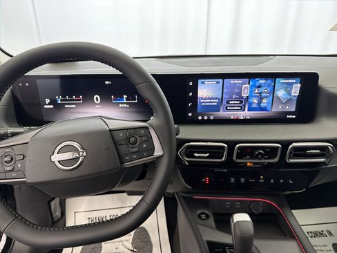 New 2026 Nissan Sentra SV FWD image 8