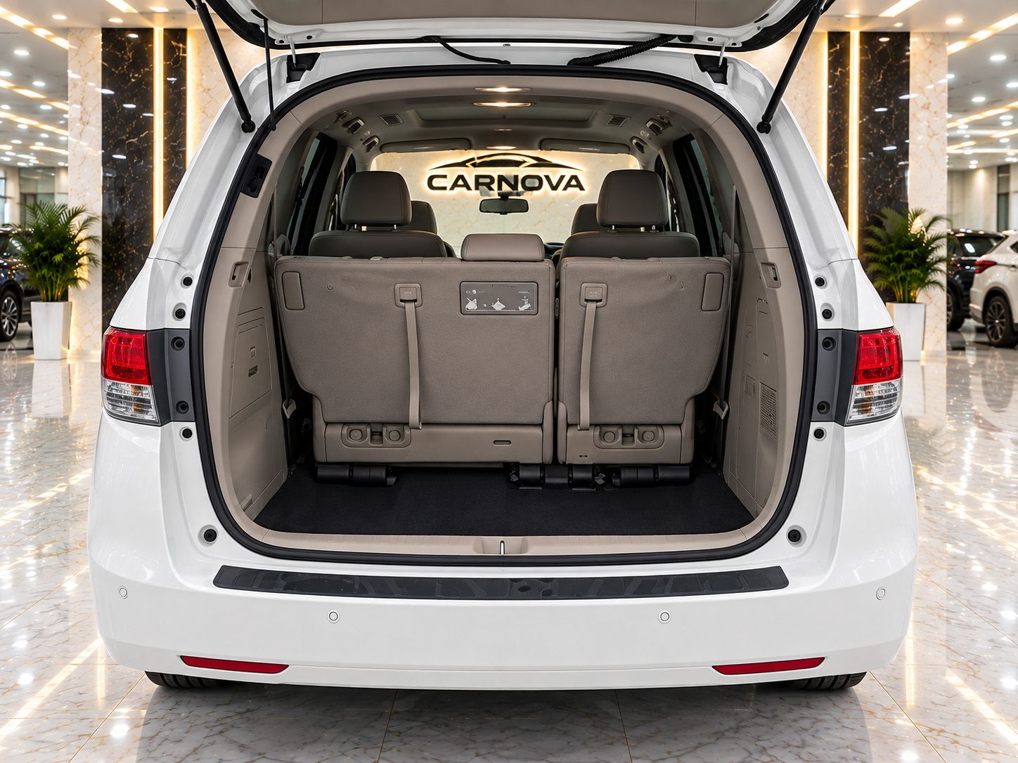 Used 2015 Honda Odyssey Touring Elite image 11