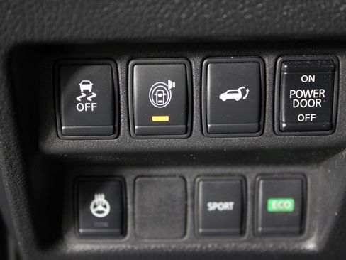 Used 2017 Nissan Rogue SV w/ SV Premium Package image 22