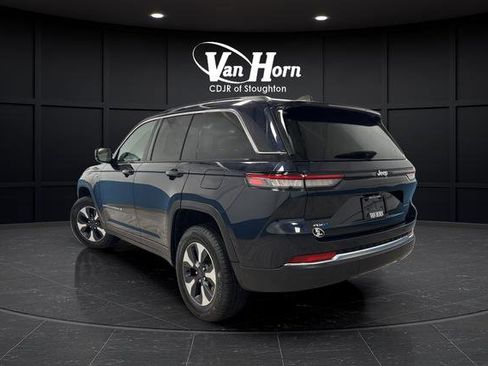 Used 2023 Jeep Grand Cherokee 4WD 4xe image 5