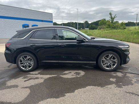 Used 2025 Genesis GV70 2.5T AWD/4WD image 6