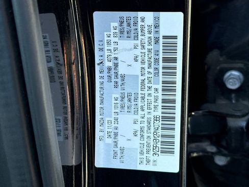 Used 2024 MAZDA MAZDA3 s image 37