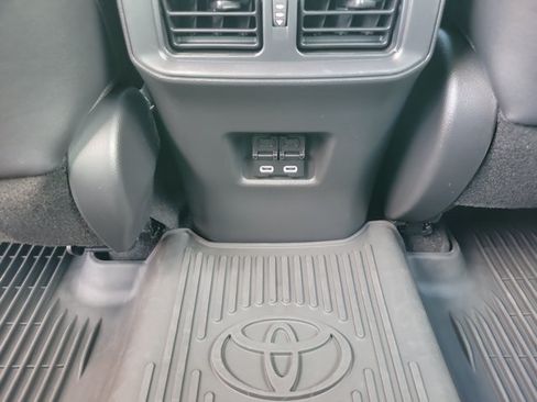 Used 2024 Toyota RAV4 XSE AWD/4WD image 10