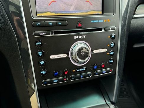 Used 2016 Ford Explorer Limited w/ Equipment Group 301A FWD image 25