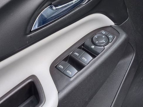 Used 2022 Chevrolet Equinox LT image 20