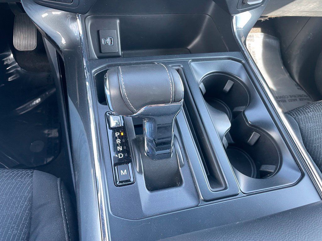 Used 2022 Ford F150 XLT w/ Equipment Group 302A High AWD/4WD image 14