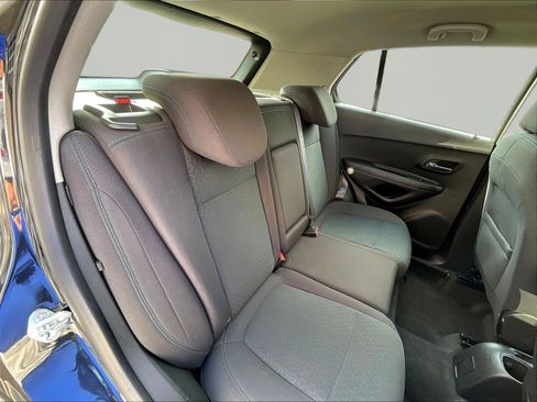 Used 2016 Chevrolet Trax LS FWD image 24