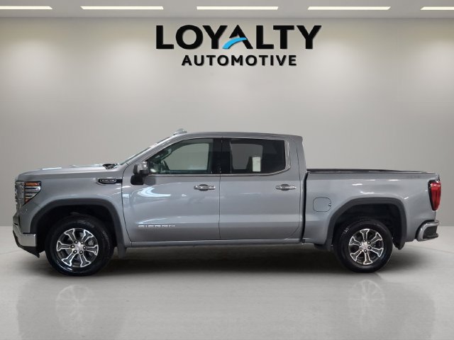 Used 2026 GMC Sierra 1500 SLT AWD/4WD image 2