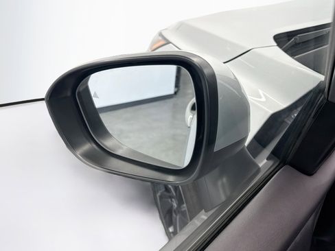 Used 2025 Nissan Rogue SV FWD image 16