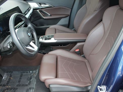 Used 2024 BMW X1 xDrive28i w/ Technology Package image 5