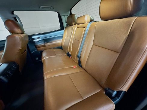 Used 2011 Toyota Tundra Limited AWD/4WD image 22